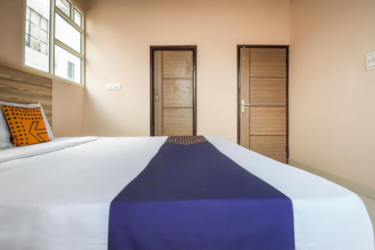 Hotel O Hi Tech Панчкула Екстериор снимка