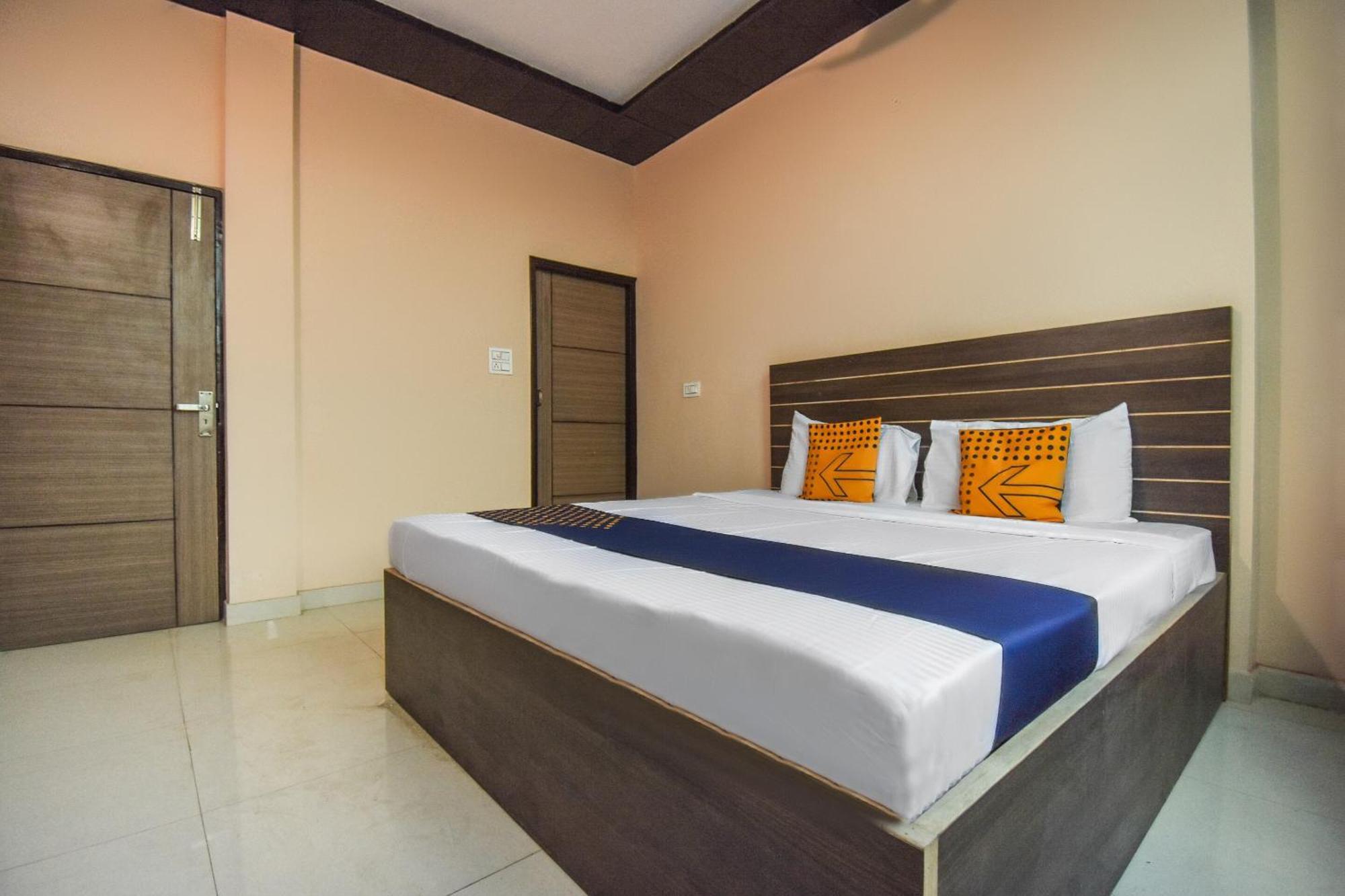 Hotel O Hi Tech Панчкула Екстериор снимка