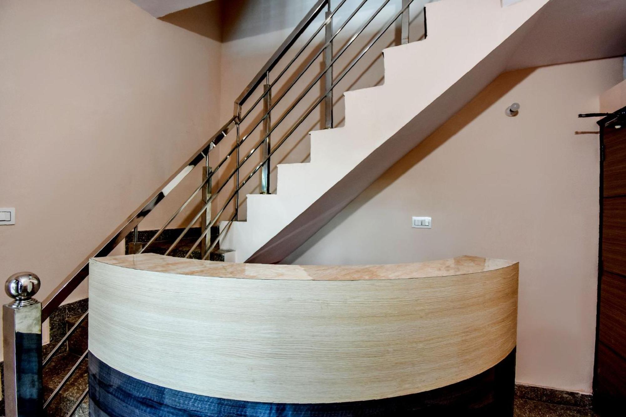 Hotel O Hi Tech Панчкула Екстериор снимка
