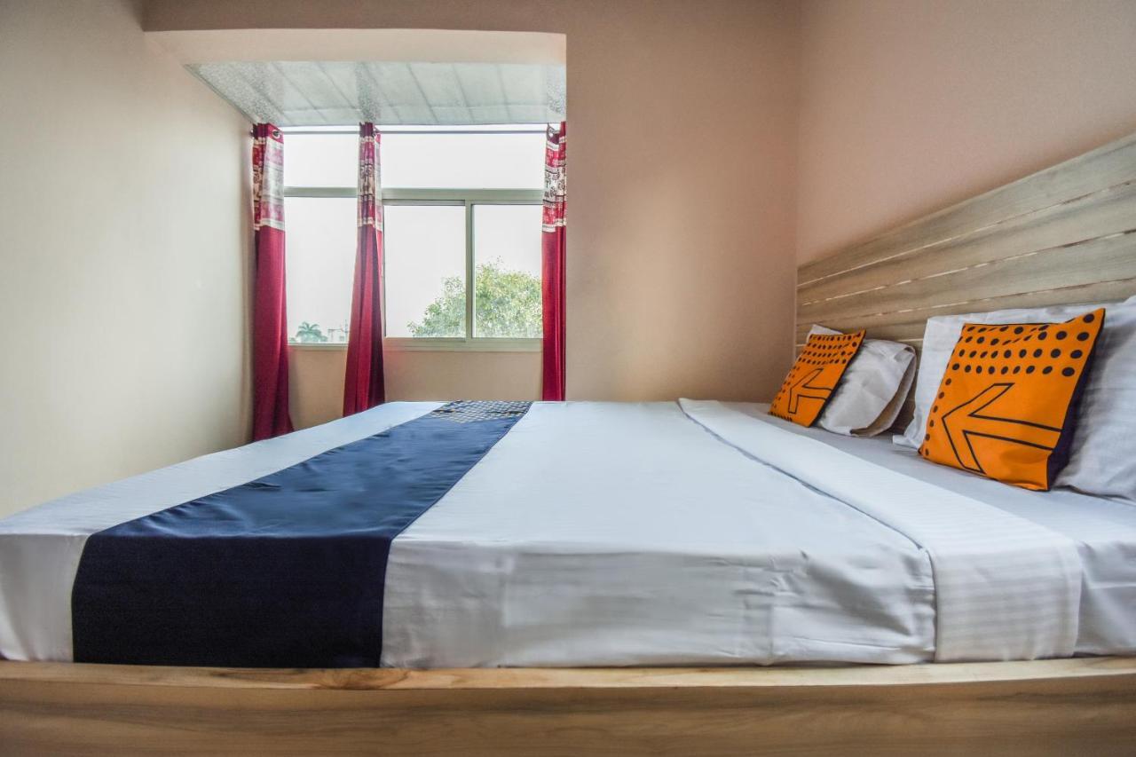 Hotel O Hi Tech Панчкула Екстериор снимка